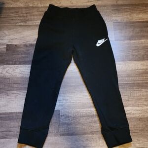 Girls 5/6 nike pants.